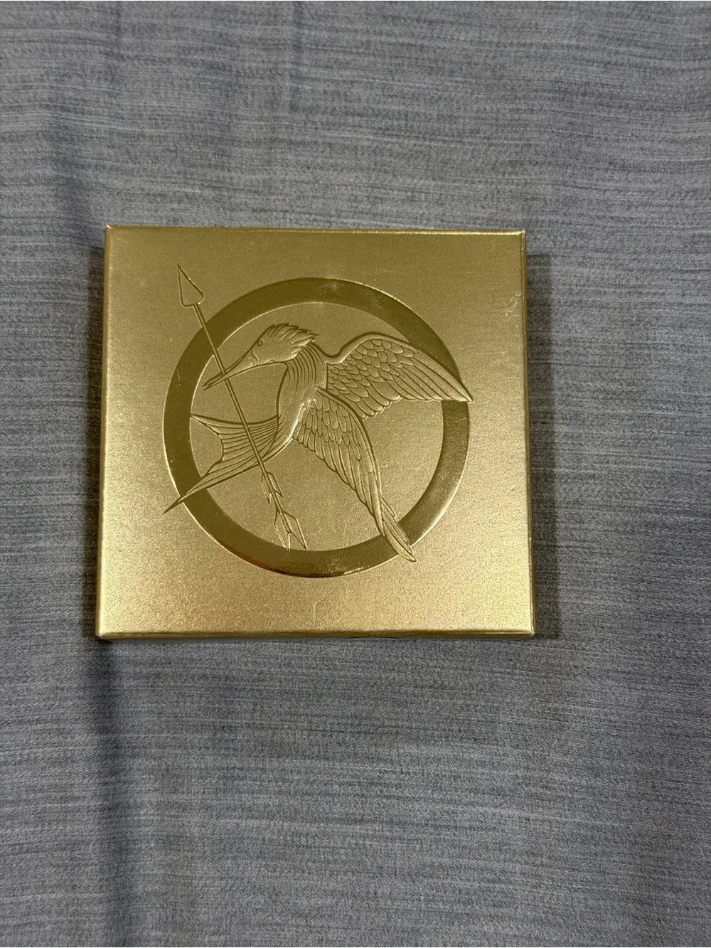 Gold Themed Decorative Box with Arrow & Bird Emblem hunger games highlighter